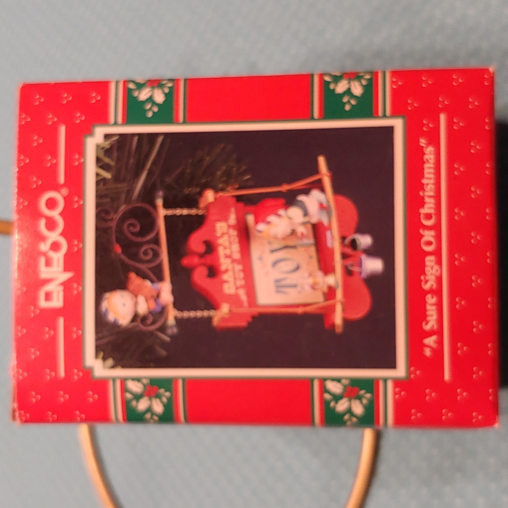 Enesco Lustre Fame A Sure Sign of Christmas ornament 1992